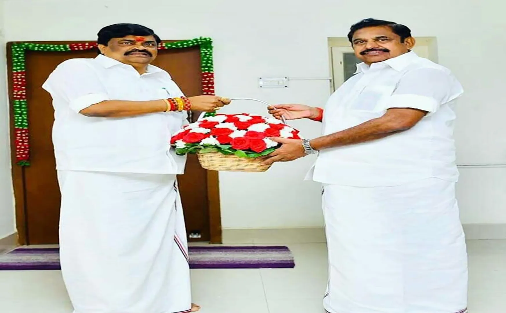 tamilnadu minister rajendra balaji birthday meet cm edappadi palanisamy 